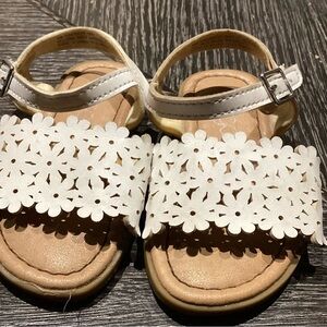 Girls White Floral Cutout Sandals - Kids